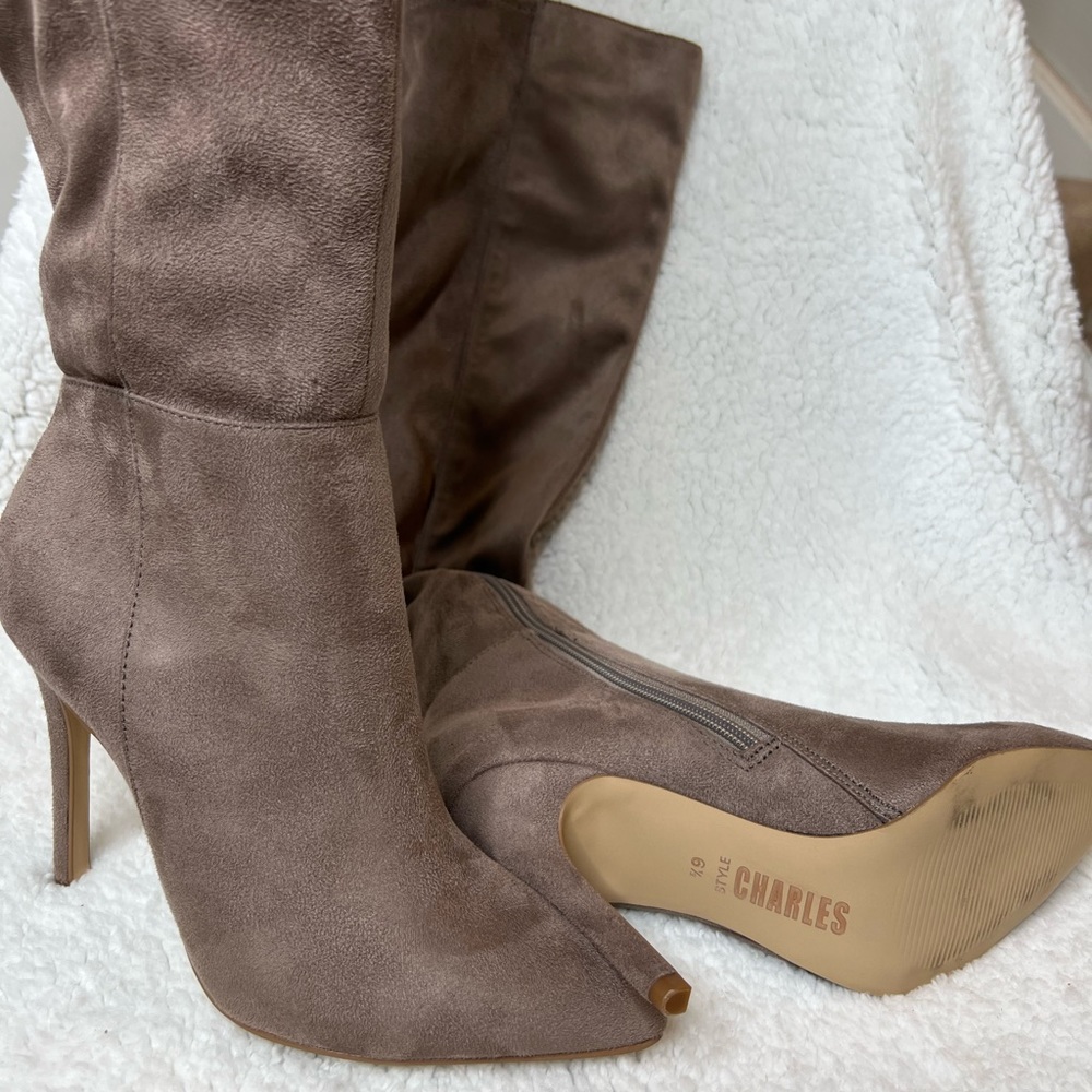 Brand new✨ suede boots
